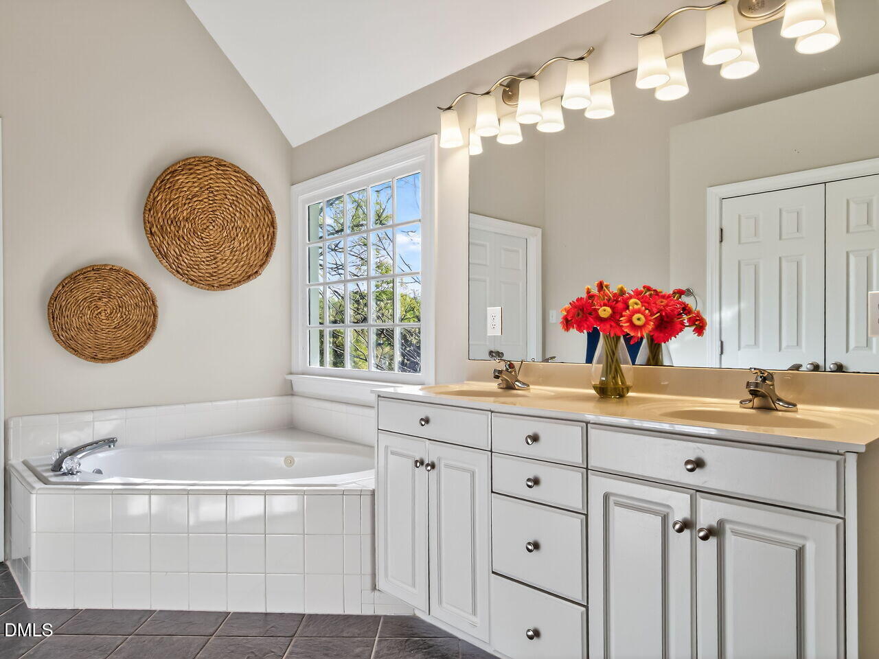 3100 Anderson Drive Raleigh, NC 27609 - Photo 5 of 36 Bathroom