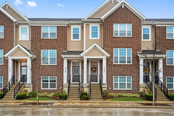 $474,900 | 775 Lee Street, Des Plaines, IL 60016