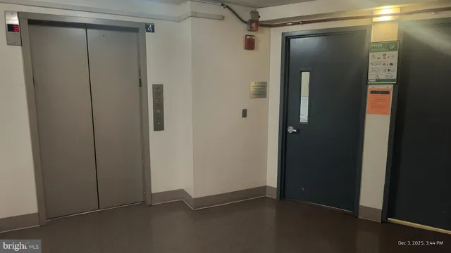 $1,950 | 5225 Pooks Hill Road, Unit 116N, Bethesda, MD 20814