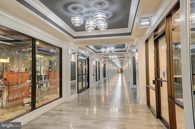 $1,950 | 5225 Pooks Hill Road, Unit 116N, Bethesda, MD 20814