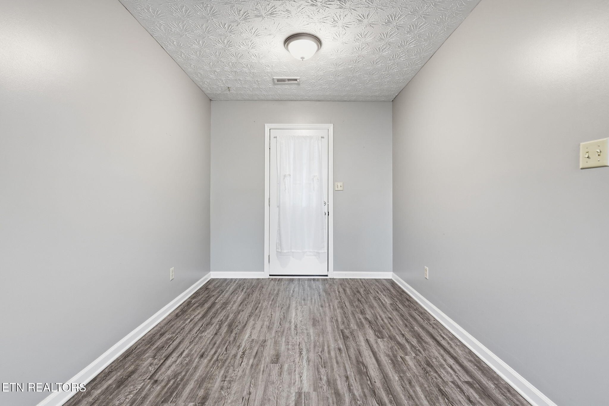 5516 West Emory Road Powell, TN 37849 - Photo 8 of 40 Gallery Image 8