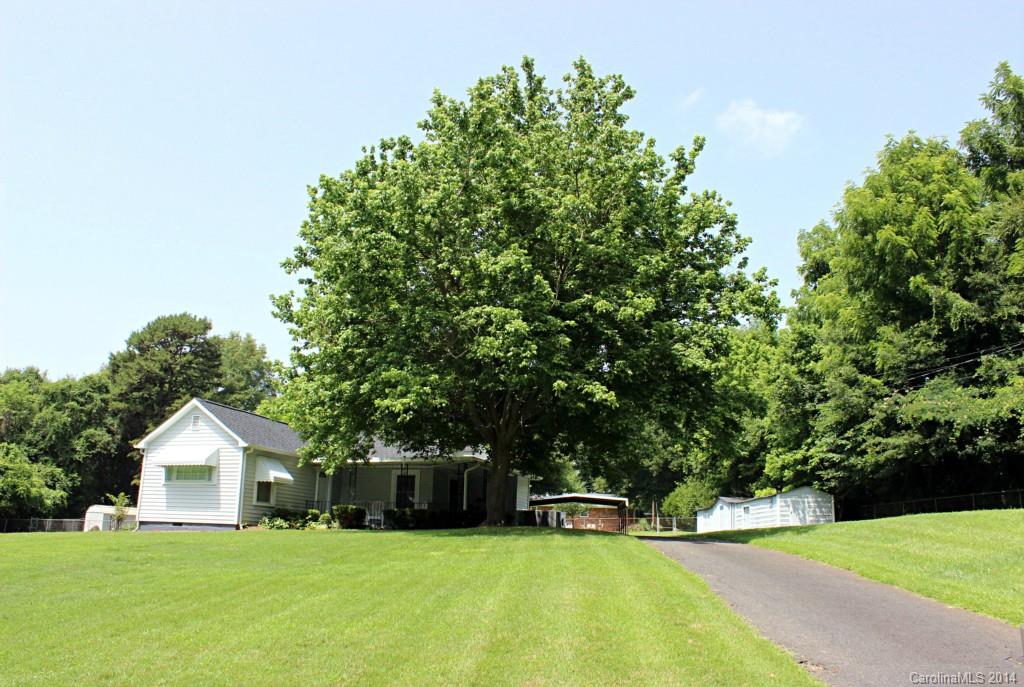 744 Riddle Street Mount Holly, NC 28120 - Photo 1 of 21 Gallery Image 1