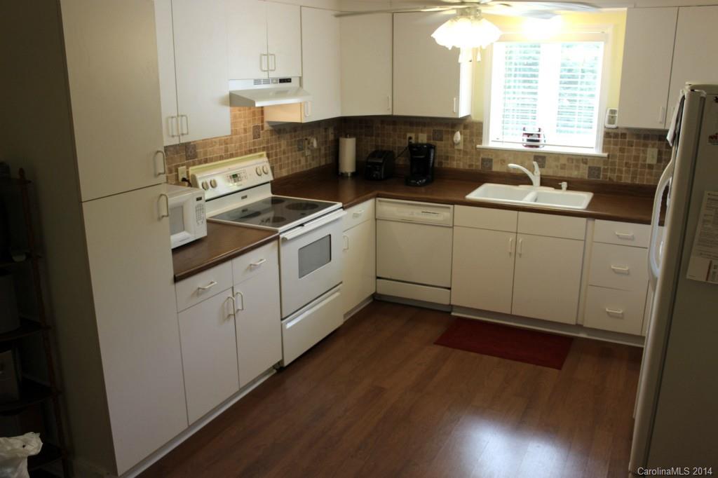 744 Riddle Street Mount Holly, NC 28120 - Photo 3 of 21 Gallery Image 3