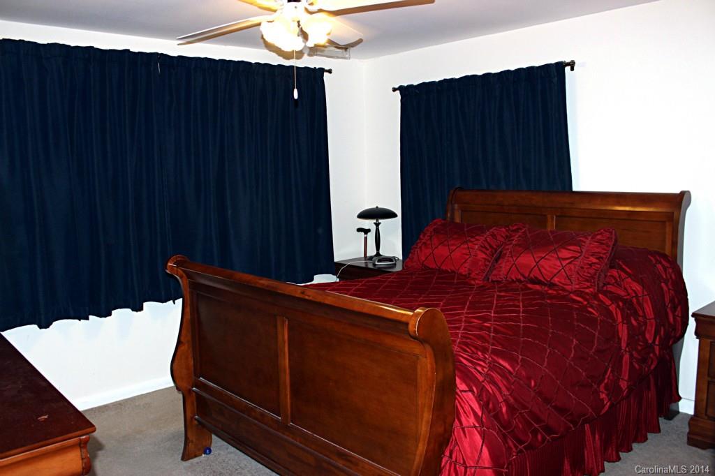 744 Riddle Street Mount Holly, NC 28120 - Photo 8 of 21 Gallery Image 8