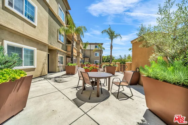 $2,195 | 1408 West Washington Boulevard, Unit 304, Los Angeles, CA 90007