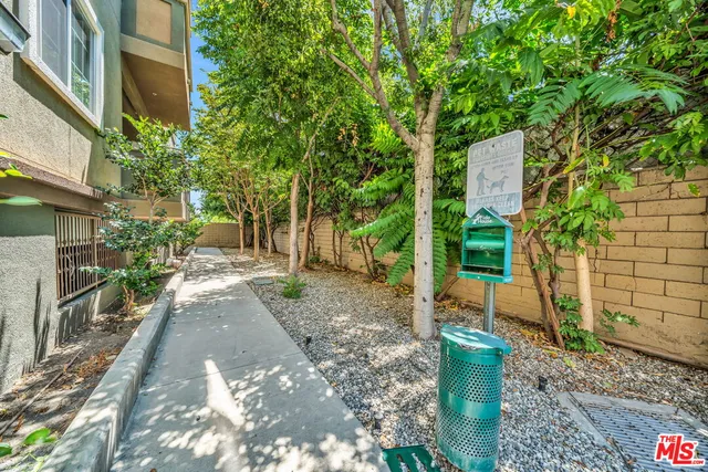 $2,195 | 1408 West Washington Boulevard, Unit 304, Los Angeles, CA 90007