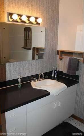 6097 Stout Road Carleton, MI 48117 - Photo 23 of 36 Bathroom 1 UL.jpg