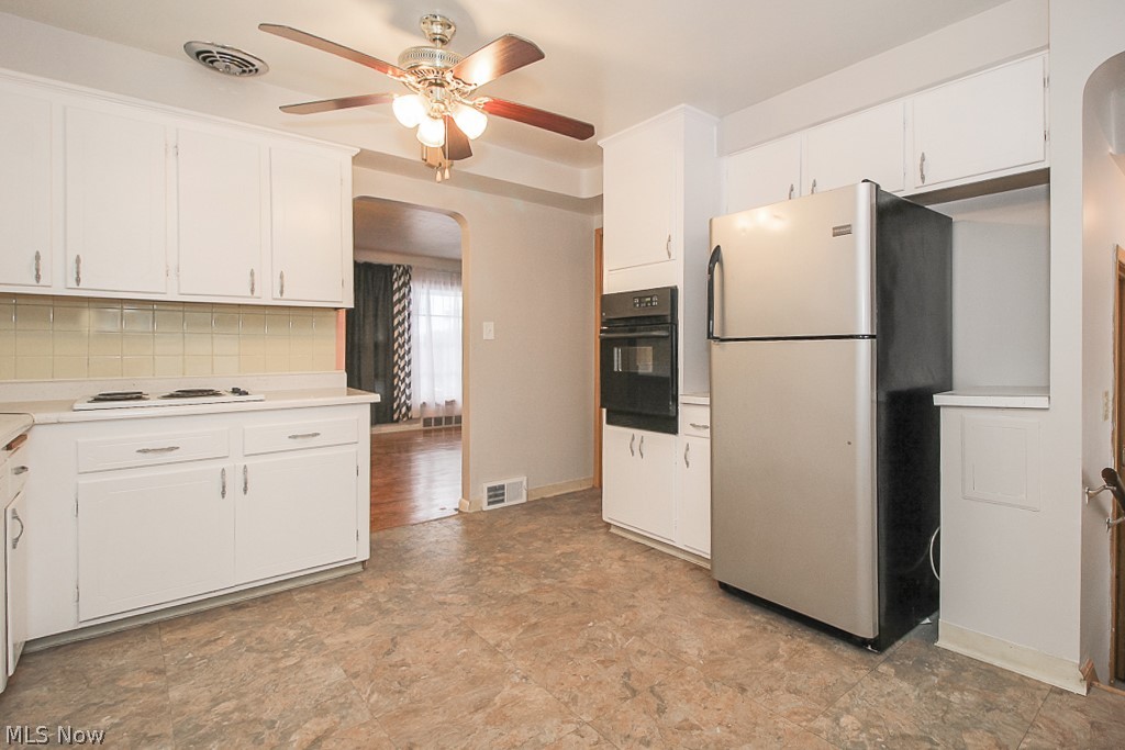 4012 Verona Road Cleveland, OH 44121 - Photo 13 of 35