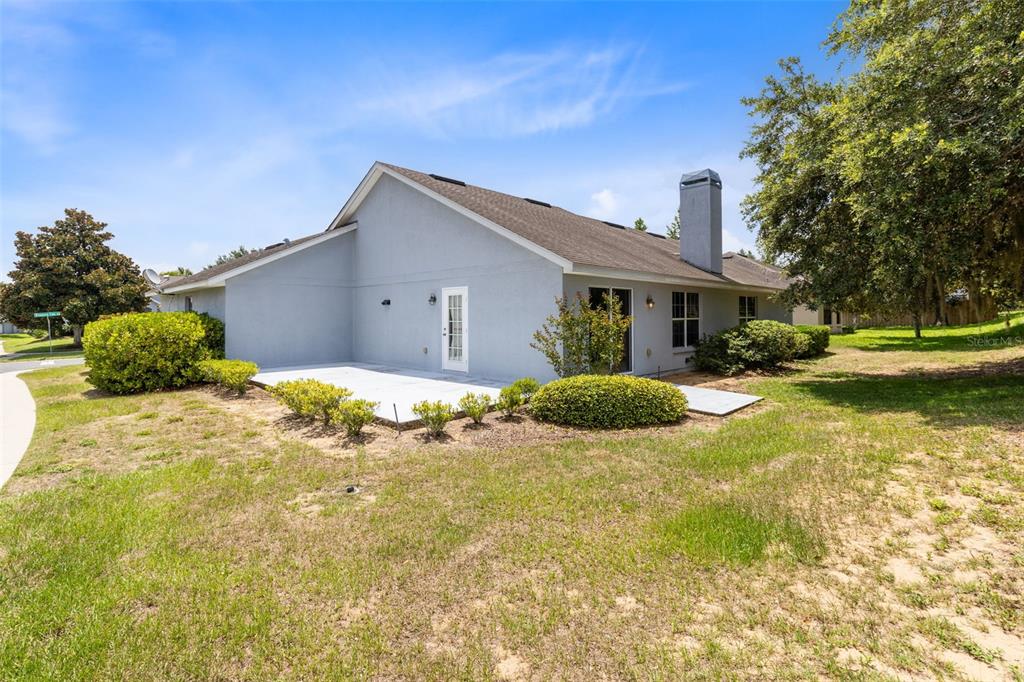 4450 Treasure Cay Road Tavares, FL 32778 - Photo 3 of 30