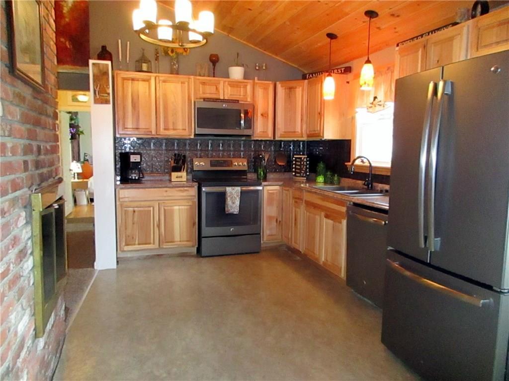 65 China Road Winslow, ME 04901 - Photo 9 of 33 Kitchen
