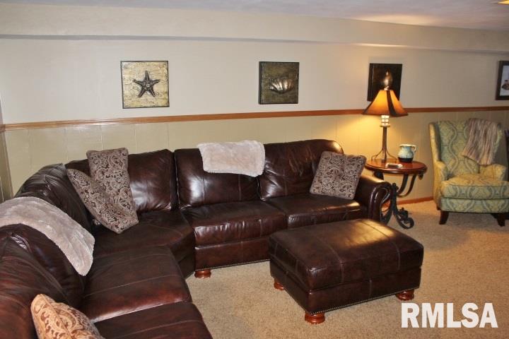 466 Hillcrest Road Dahinda, IL 61428 - Photo 16 of 18 Gallery Image 16