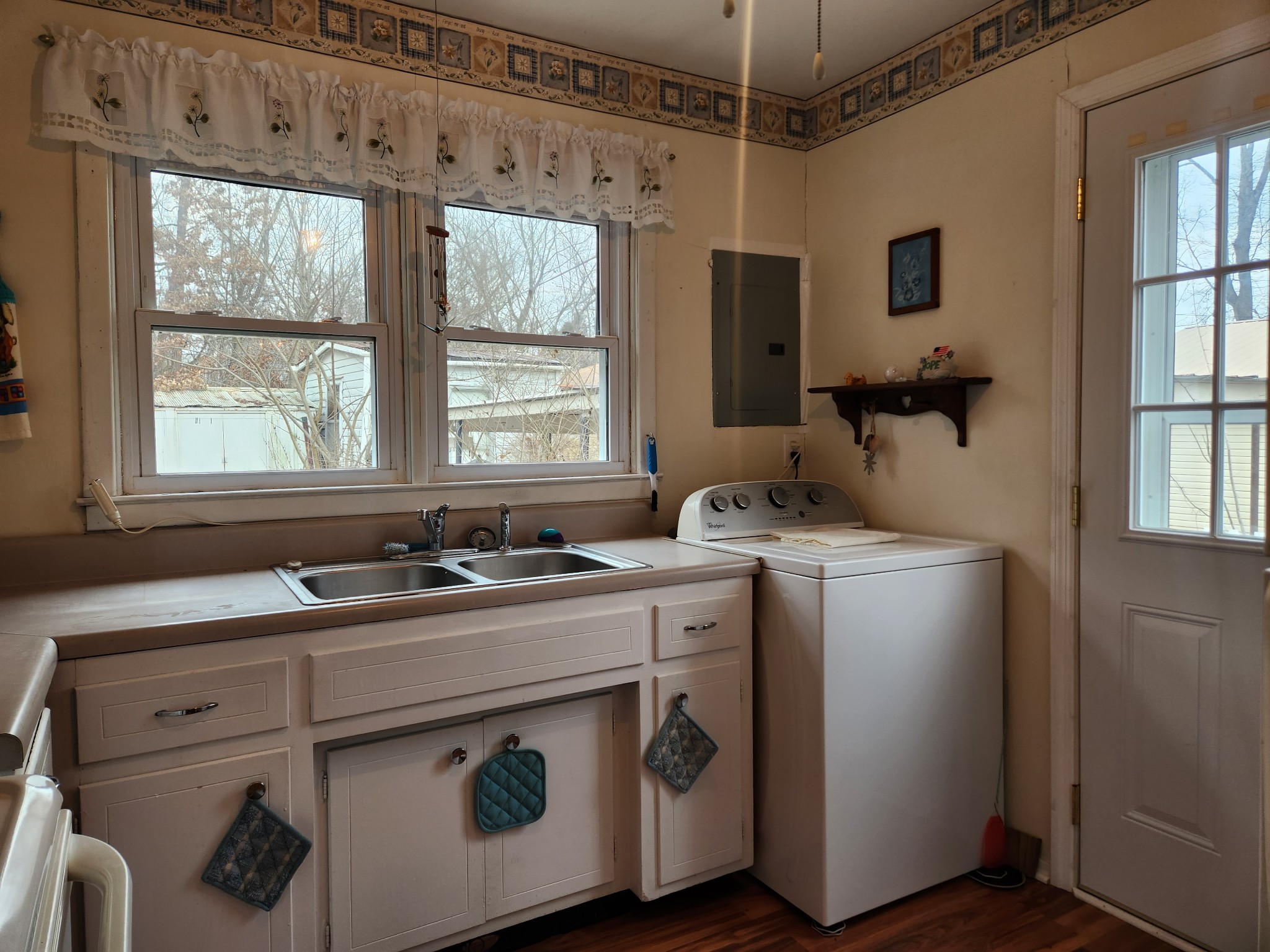 355 Pollard Road Clarksville, TN 37042 - Photo 7 of 16 Gallery Image 7