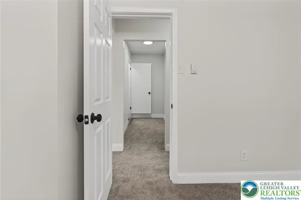 $219,900 | 40 West Garibaldi Avenue, Nesquehoning, PA 18240