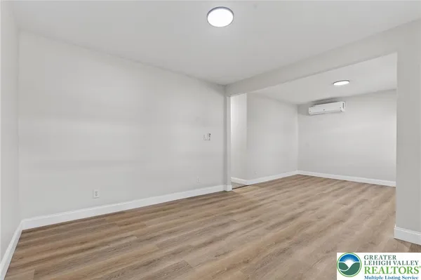 $219,900 | 40 West Garibaldi Avenue, Nesquehoning, PA 18240