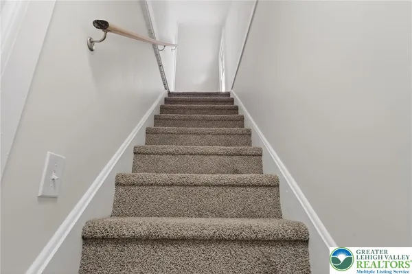 $219,900 | 40 West Garibaldi Avenue, Nesquehoning, PA 18240