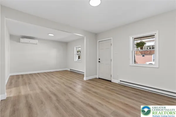 $219,900 | 40 West Garibaldi Avenue, Nesquehoning, PA 18240