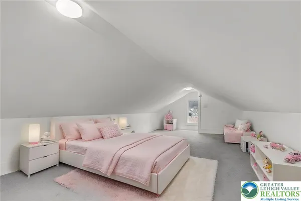 $219,900 | 40 West Garibaldi Avenue, Nesquehoning, PA 18240