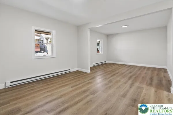 $219,900 | 40 West Garibaldi Avenue, Nesquehoning, PA 18240