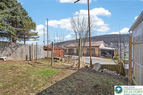 $219,900 | 40 West Garibaldi Avenue, Nesquehoning, PA 18240