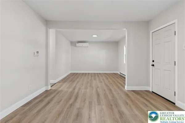 $219,900 | 40 West Garibaldi Avenue, Nesquehoning, PA 18240