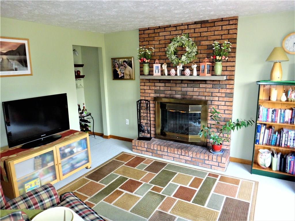 133 Ridgewood Drive Freedom, PA 15042 - Photo 7 of 18 Gallery Image 7