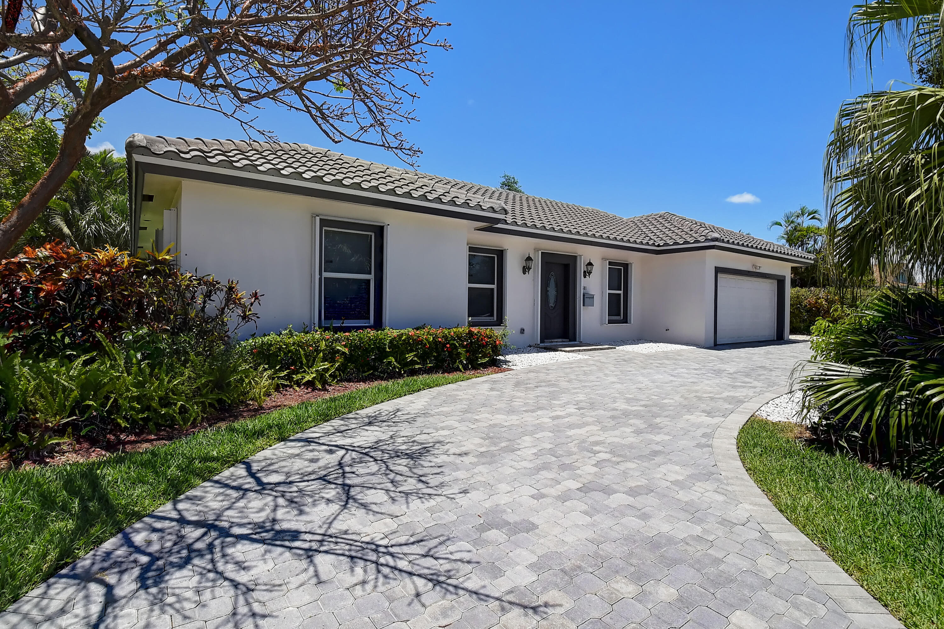 501 Northwest 15th Court Boca Raton, FL 33486 - Photo 2 of 20 03_dsc_4983_4_5_6_7