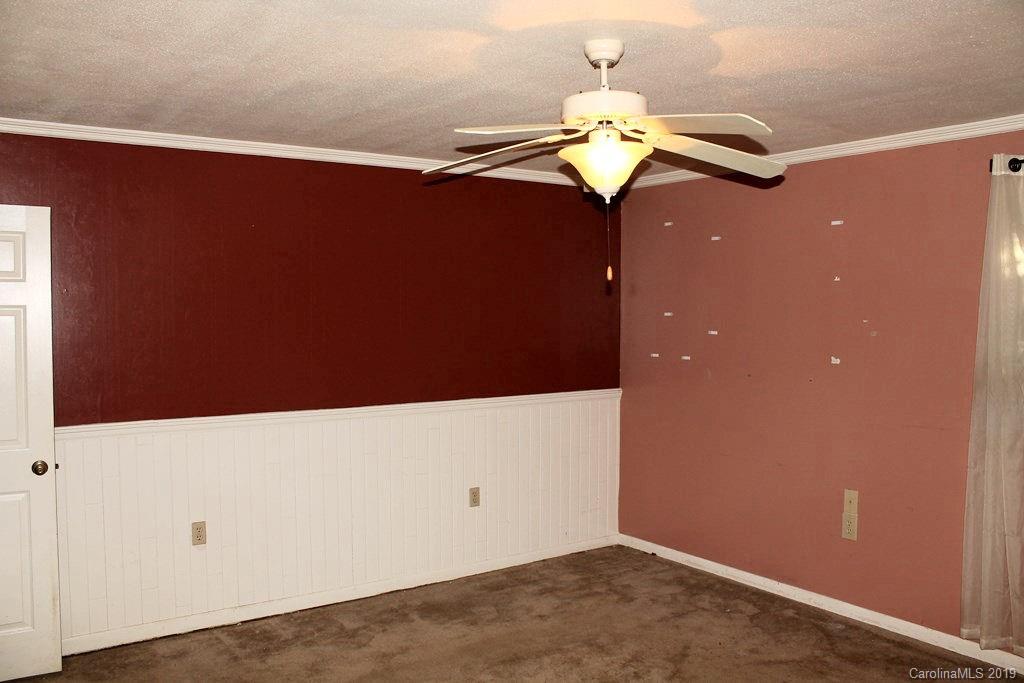 444 Hickory Cove Road Bryson City, NC 28713 - Photo 18 of 42 Gallery Image 18