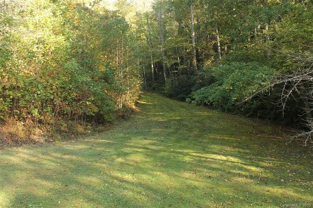 444 Hickory Cove Road Bryson City, NC 28713 - Photo 22 of 42 Gallery Image 22