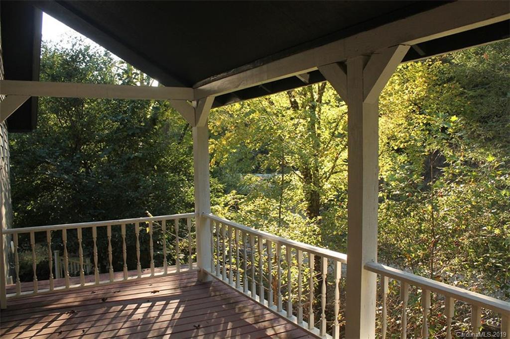 444 Hickory Cove Road Bryson City, NC 28713 - Photo 4 of 42 Gallery Image 4