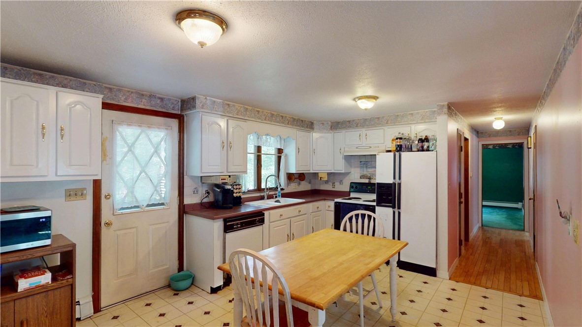 34 Angel Road Glocester, RI 02814 - Photo 13 of 28