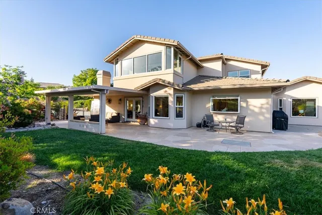$2,050,000 | 2035 Calle Pattito, Templeton, CA 93465