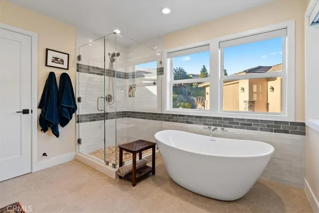 $2,050,000 | 2035 Calle Pattito, Templeton, CA 93465