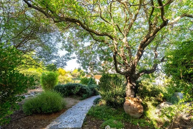 $2,050,000 | 2035 Calle Pattito, Templeton, CA 93465