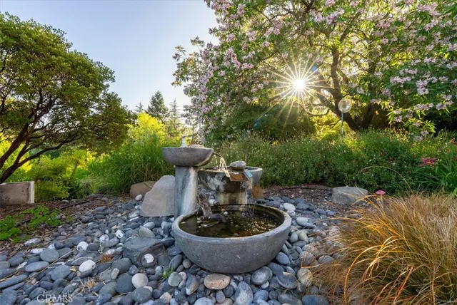 $2,050,000 | 2035 Calle Pattito, Templeton, CA 93465