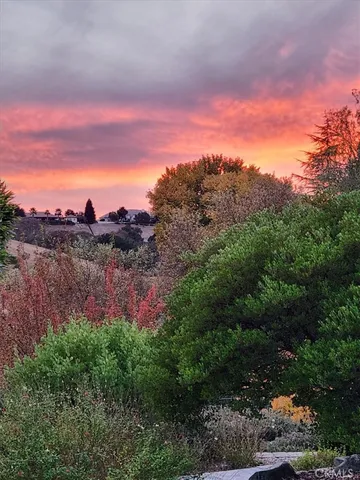 $2,050,000 | 2035 Calle Pattito, Templeton, CA 93465