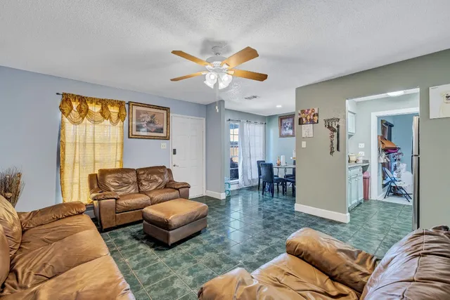 $525,000 | 205 Liverpool Drive, Austin, TX 78745