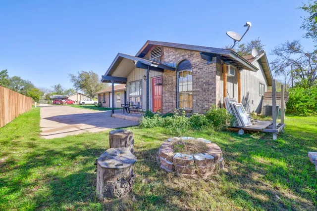 $525,000 | 205 Liverpool Drive, Austin, TX 78745