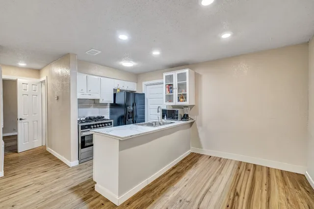 $525,000 | 205 Liverpool Drive, Austin, TX 78745