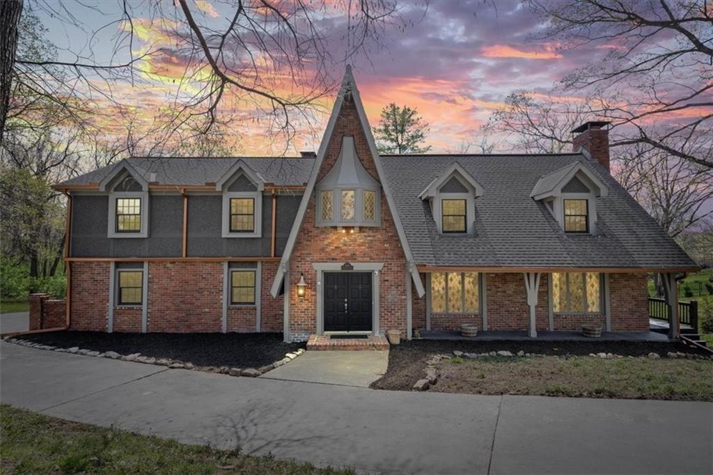 4015 North Briarcliff Road Kansas City, MO 64116 - Photo 1 of 9