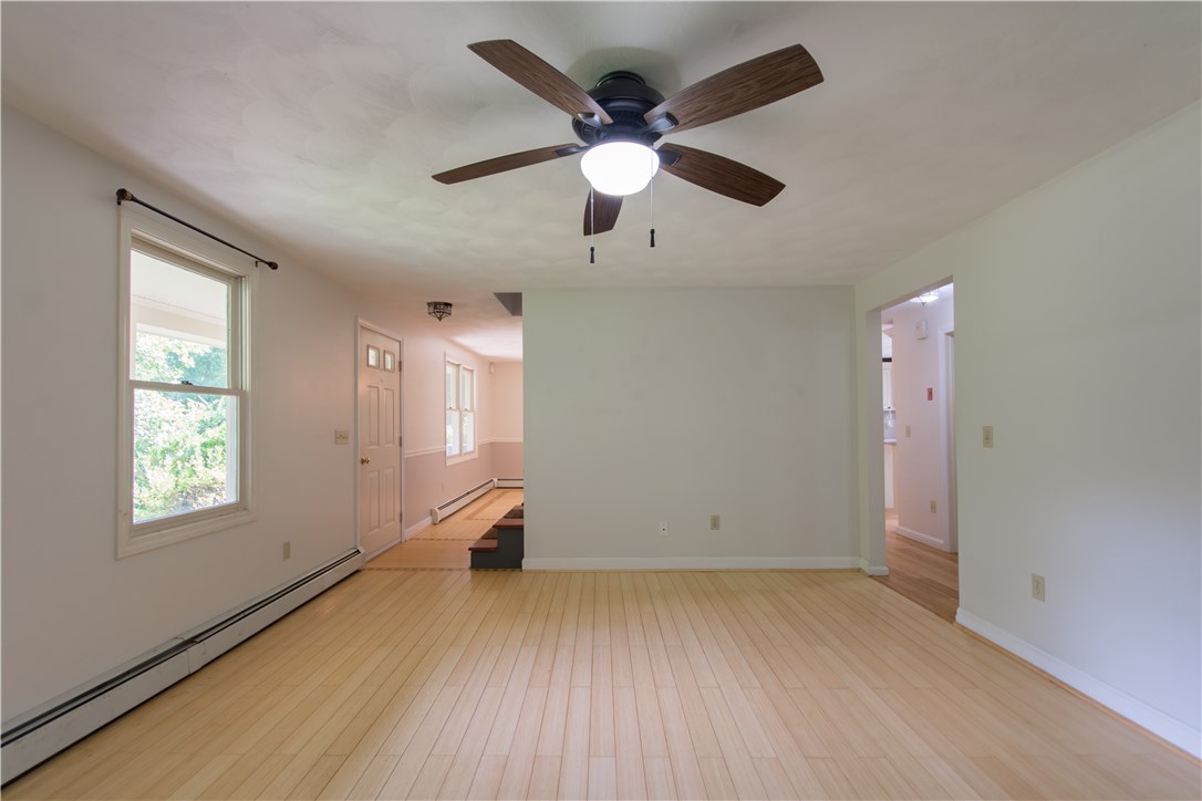 179 Deer Run Road Tiverton, RI 02878 - Photo 15 of 39