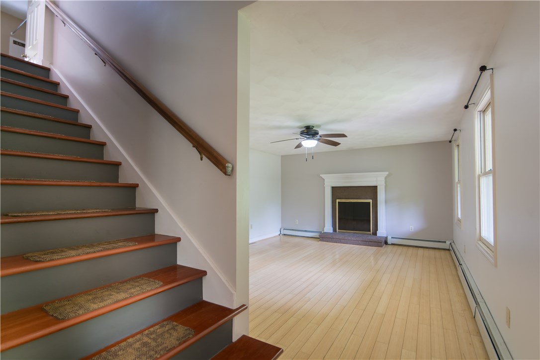 179 Deer Run Road Tiverton, RI 02878 - Photo 17 of 39