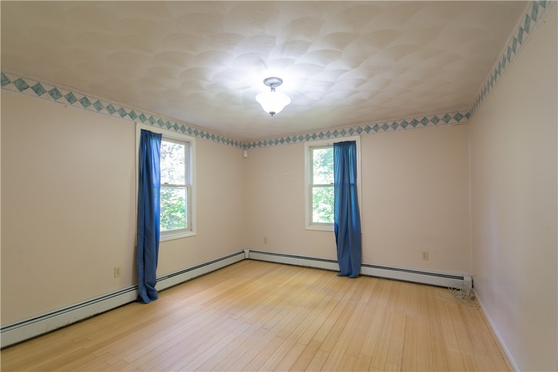 179 Deer Run Road Tiverton, RI 02878 - Photo 18 of 39
