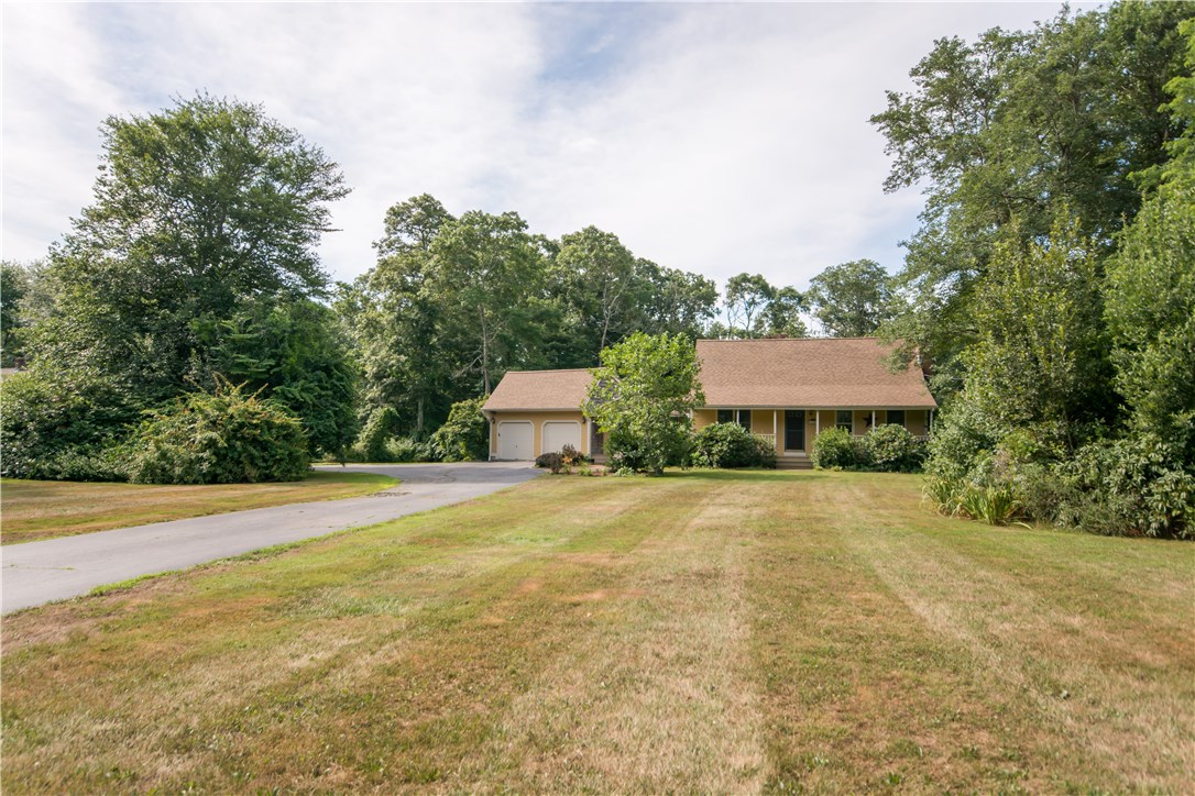 179 Deer Run Road Tiverton, RI 02878 - Photo 2 of 39