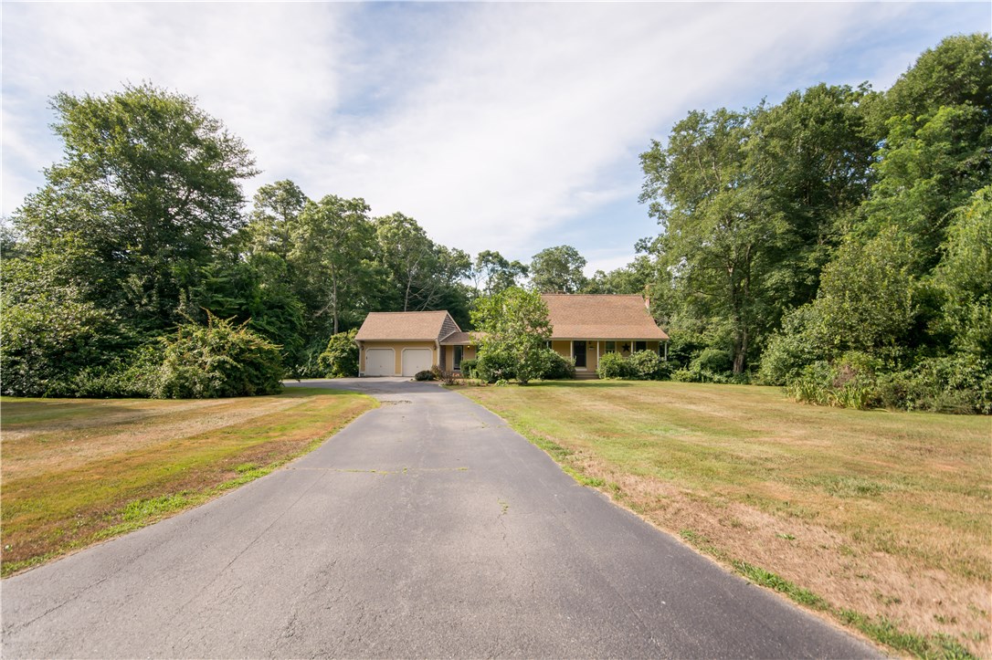 179 Deer Run Road Tiverton, RI 02878 - Photo 3 of 39