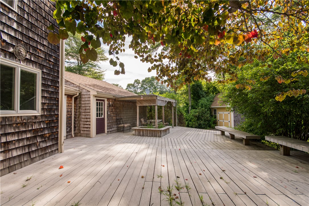 179 Deer Run Road Tiverton, RI 02878 - Photo 36 of 39