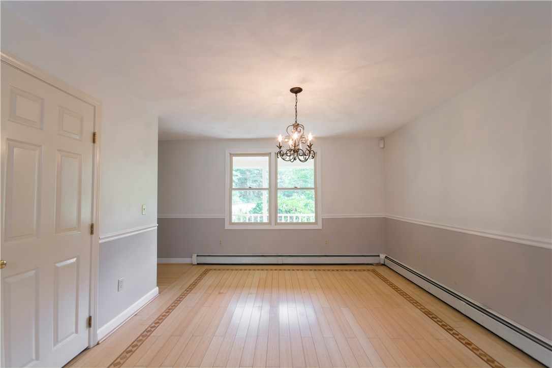 179 Deer Run Road Tiverton, RI 02878 - Photo 8 of 39