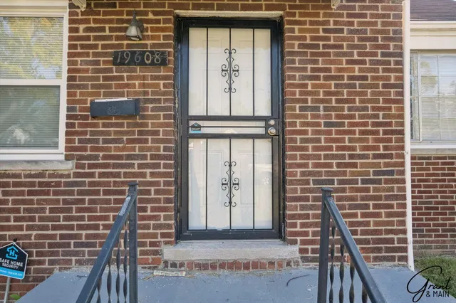 $75,900 | 19608 Buffalo Street, Detroit, MI 48234