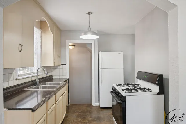 $75,900 | 19608 Buffalo Street, Detroit, MI 48234