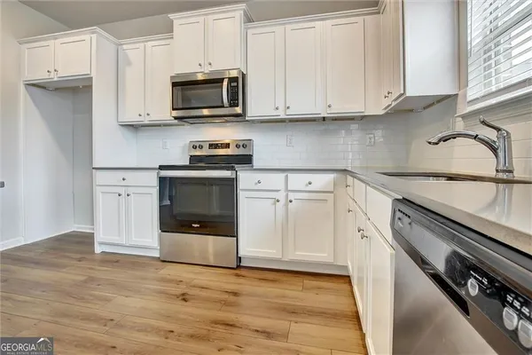 $394,000 | 417 Sawmill Trace, Hampton, GA 30228