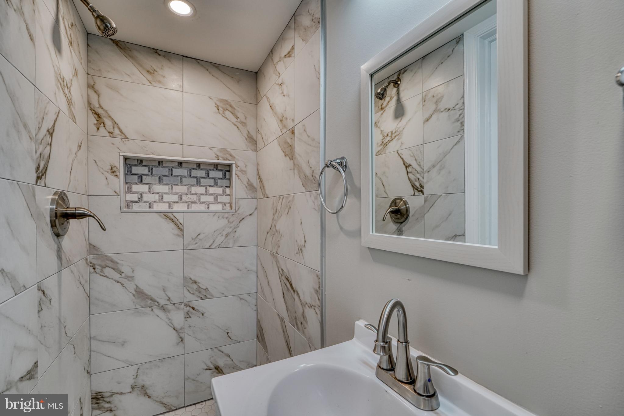 7041 Heathfield Road Baltimore, MD 21212 - Photo 26 of 45